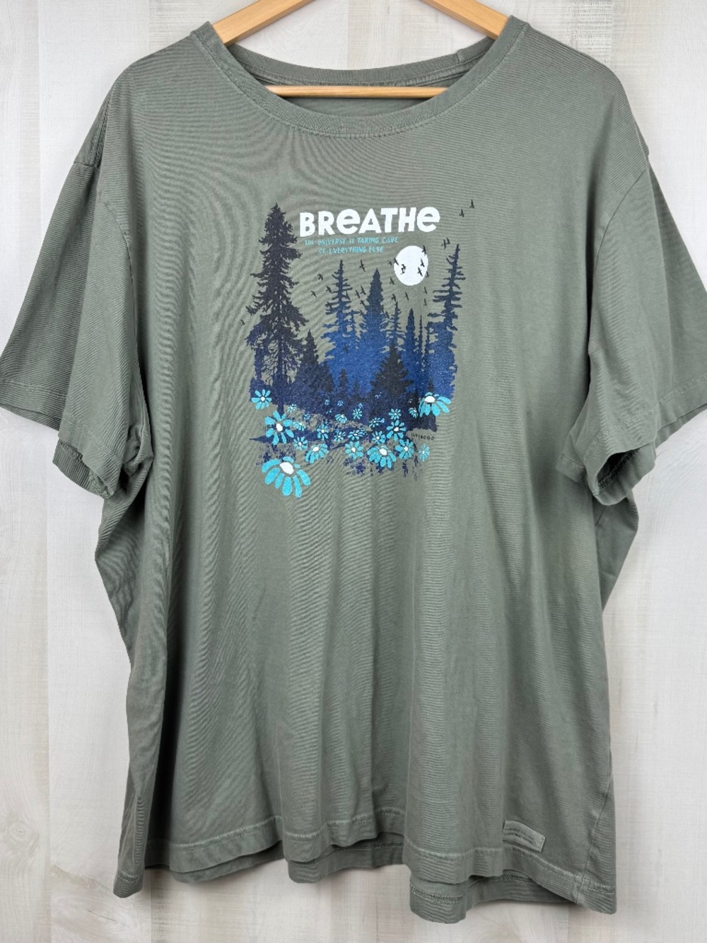 Life Is Good Breathe Short Sleeve Crusher Tee Moss Green Forest Flowers XXXL